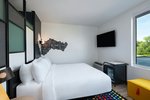 1 King Bed, Guest room, 1 King