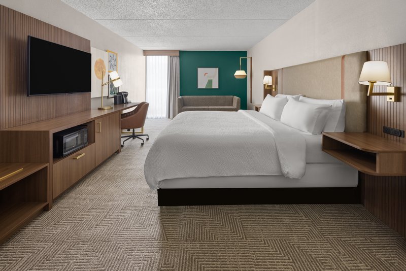 HOLIDAY INN MORGANTOWN TURN PK