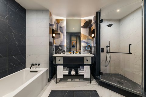 Urban Suite WC Bathroom