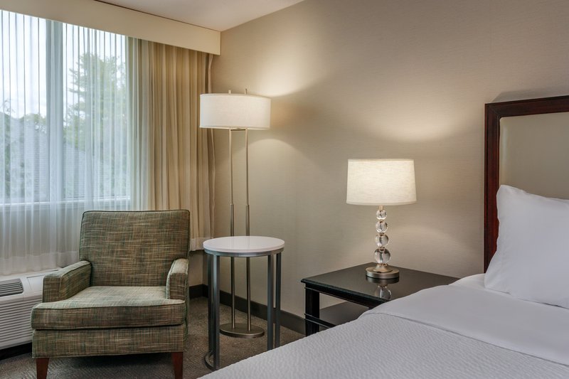 HOLIDAY INN HOTEL STES PEABODY