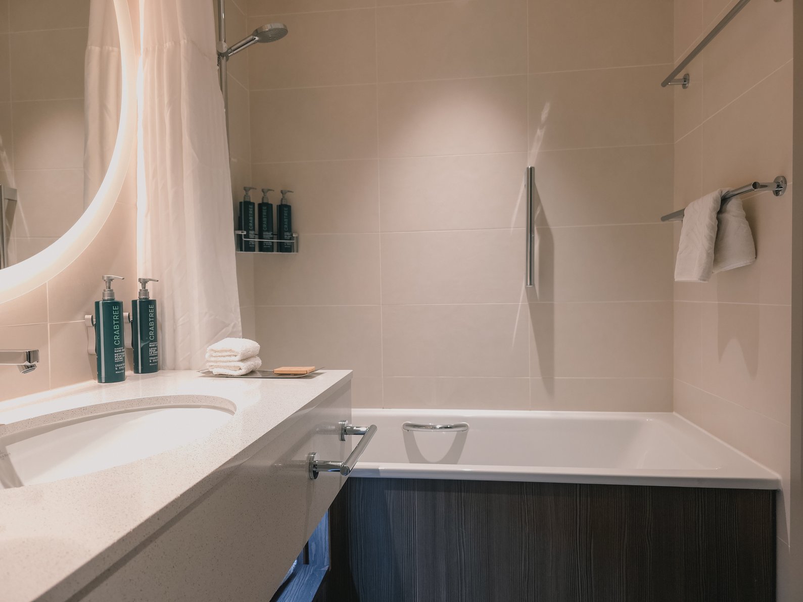 Hilton Aberdeen TECA Room Type - TWO QUEEN BEDS GUEST ROOM
