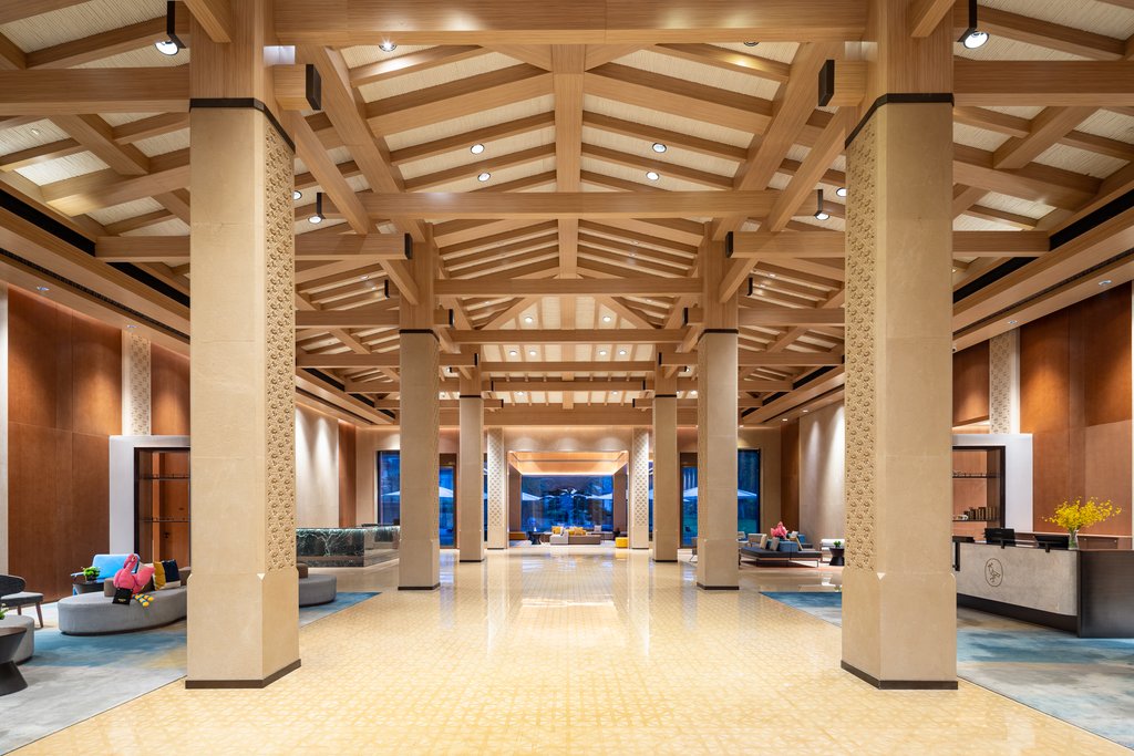 voco NINGBO DONGQIAN LAKE by IHG, Ningbo