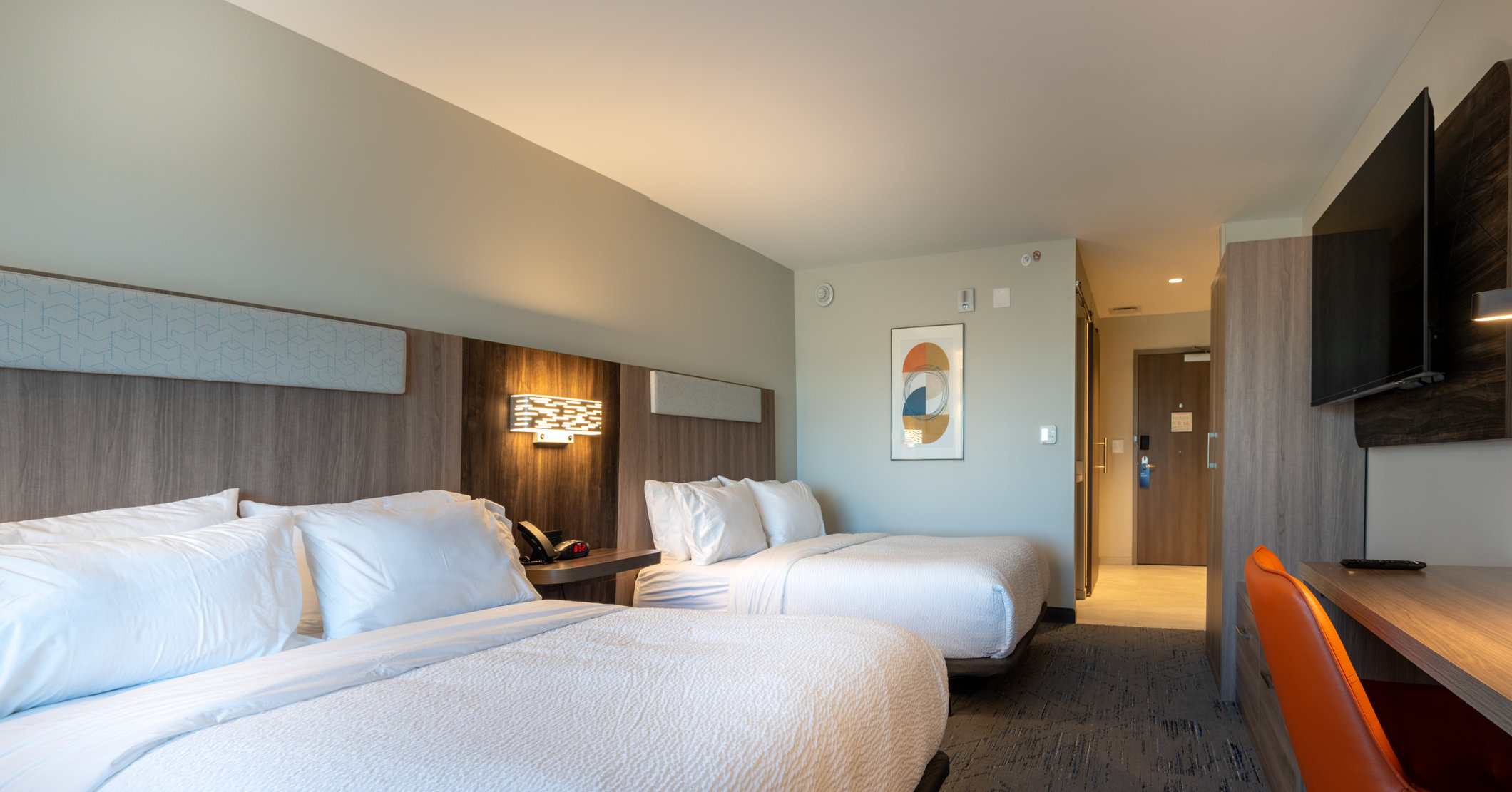 Holiday Inn Express & Suites MURFREESBORO WEST Room Type - 2 Queen Standard Mobility Accessible Roll in Shower