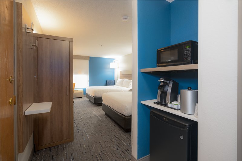 Holiday Inn Express Hotel & Suites Minneapolis – Minnetonka