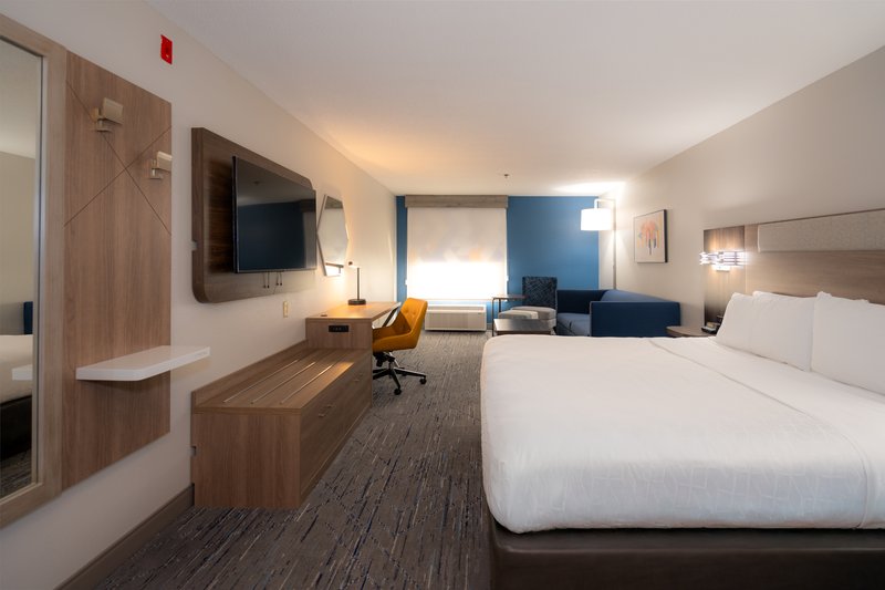 Holiday Inn Express Hotel & Suites Minneapolis – Minnetonka