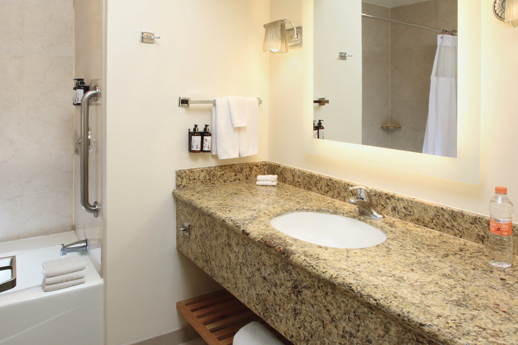 Crowne Plaza TORREON Room Type - 2 Double Standard Lounge Access
