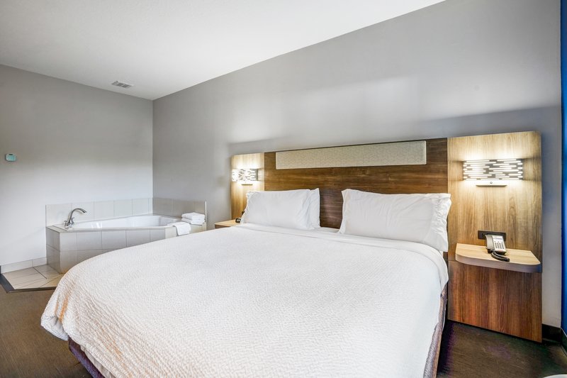 Holiday Inn Express Hotel & Suites JACKSONVILLE – MAYPORT / BEACH