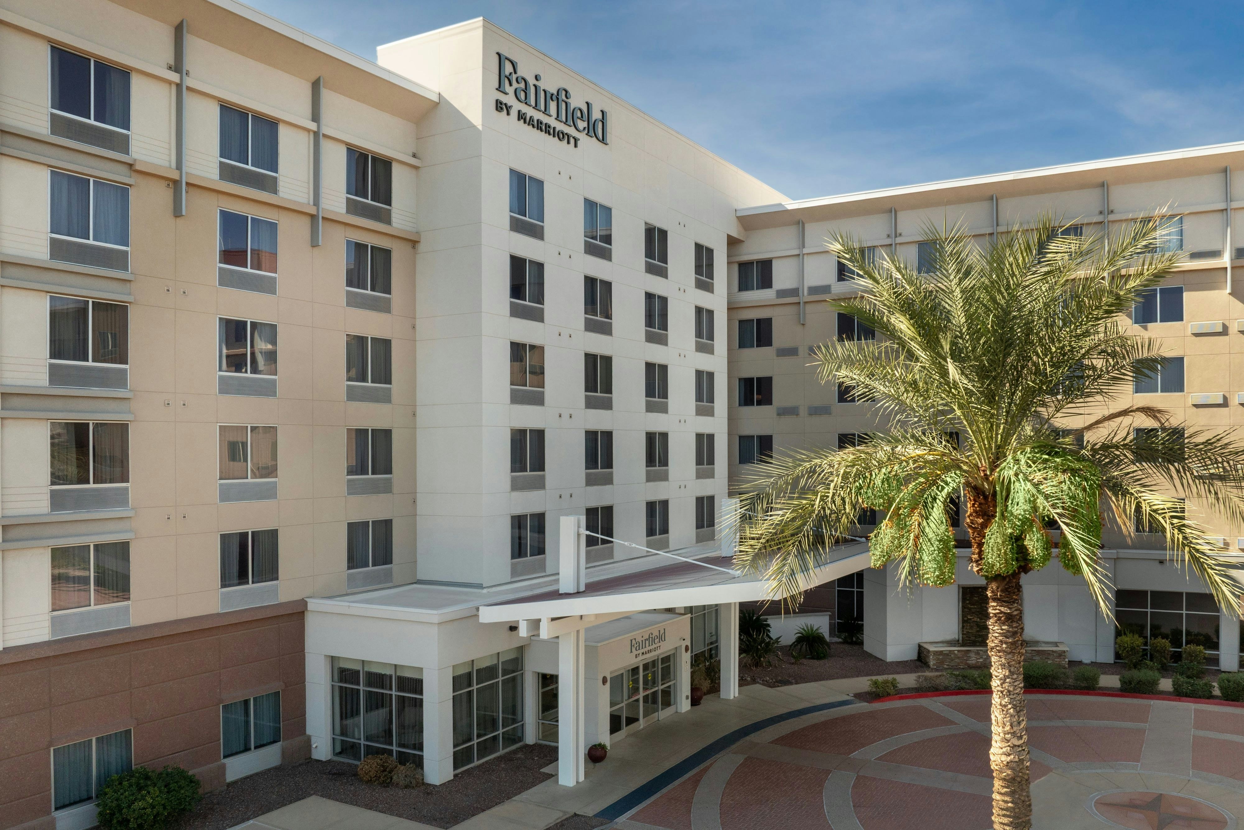 Fairfield Inn & Suites Fashion Center