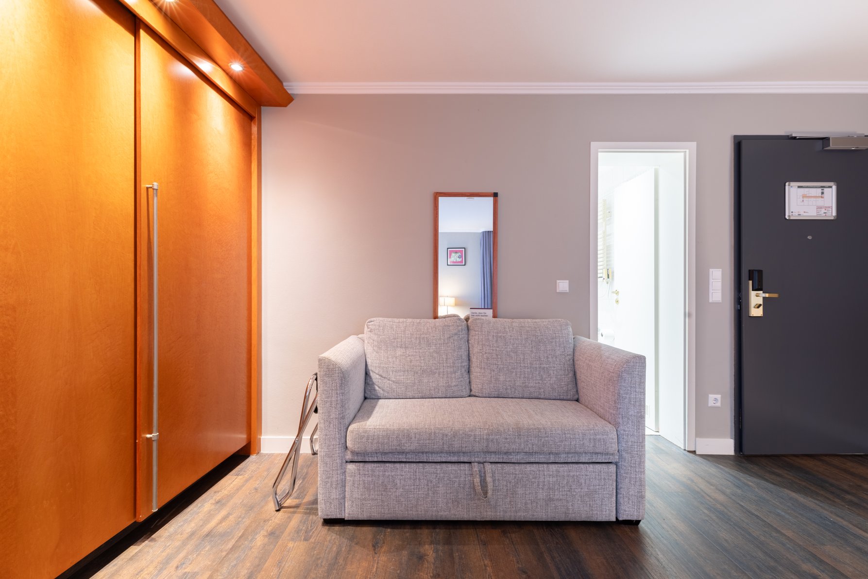 Garner Hotel FRIEDRICHSHAFEN by IHG Room Type - 1 QUEEN PREMIUM ANNEX